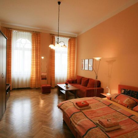 Apartment No. 19 Jaltská 3 Karlovy Vary Kültér fotó