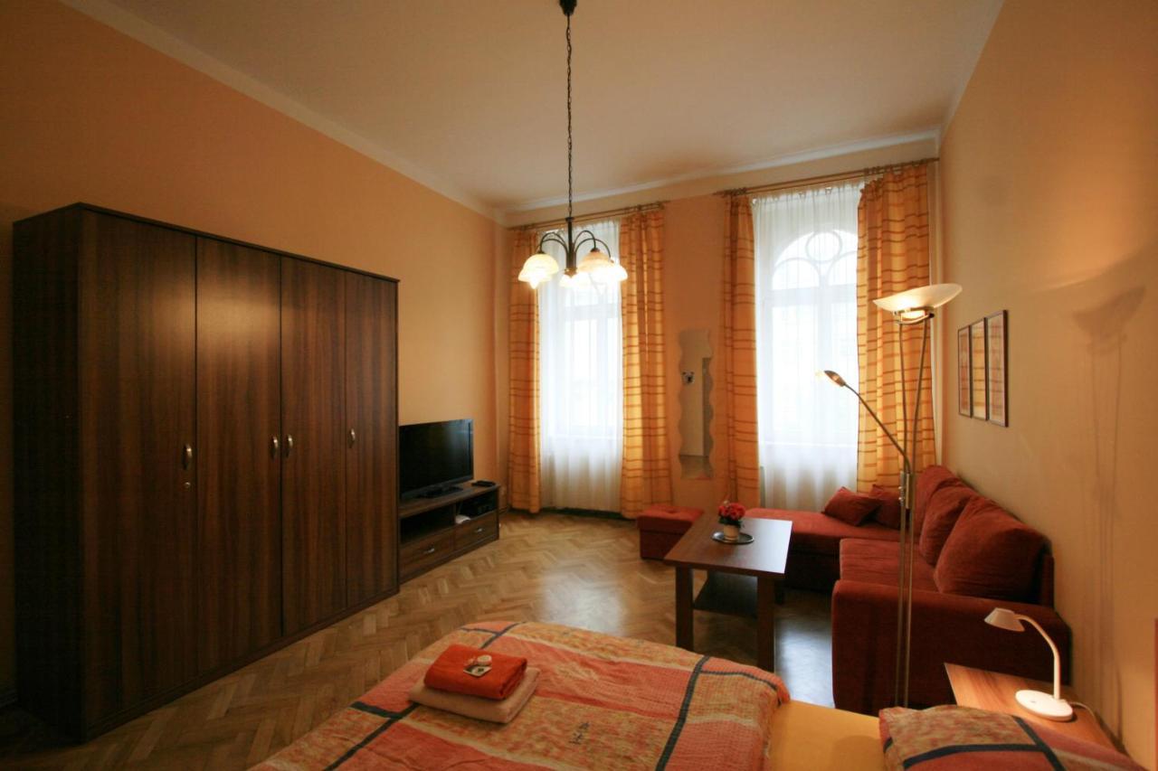 Apartment No. 19 Jaltská 3 Karlovy Vary Kültér fotó